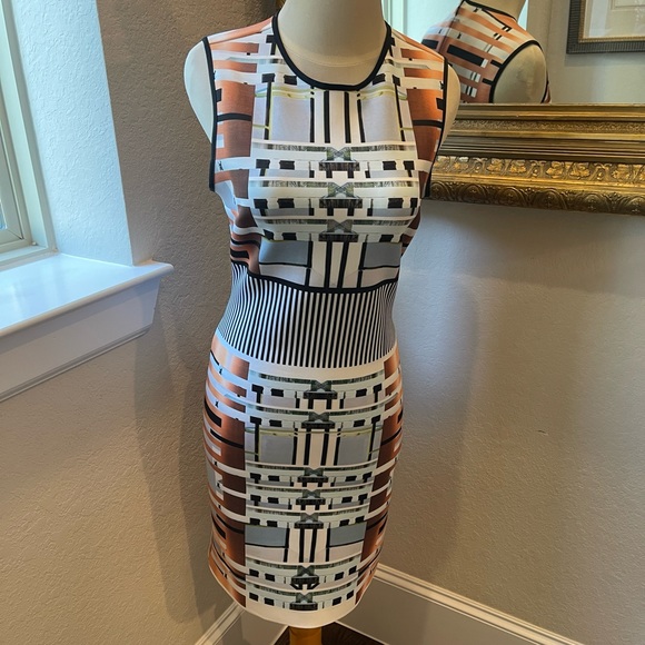 Clover Canyon Neoprene Digital Print Sheath Dress Medium Excellent Condition - Picture 8 of 15